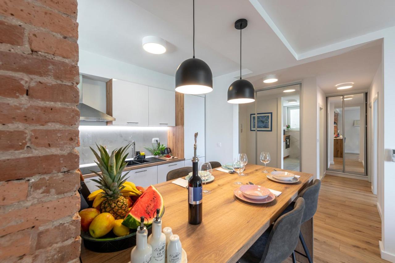 Sweet Apartment